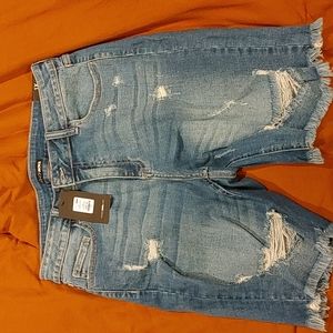 Bermuda jean shorts